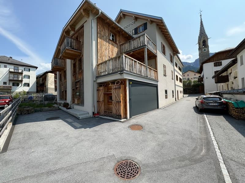 Exclusive, unique 4.5-room first-floor apartment in Sent. (6)