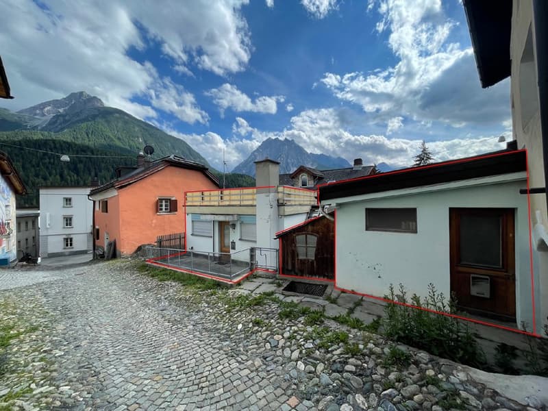 Renovierungsobjekte mit Terrasse im malerischen Scuol (2)