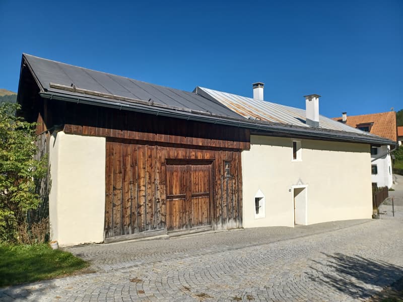 Ein Stück Engadiner Geschichte - historisches Wohnhaus mit Stallgebäud (10)