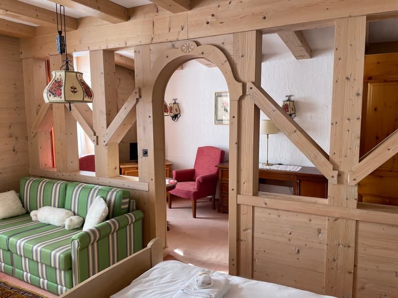 Stillgelegtes Golf-Garten-Hotel an traumhafter Lage in Scuol-Vulpera-T (3)