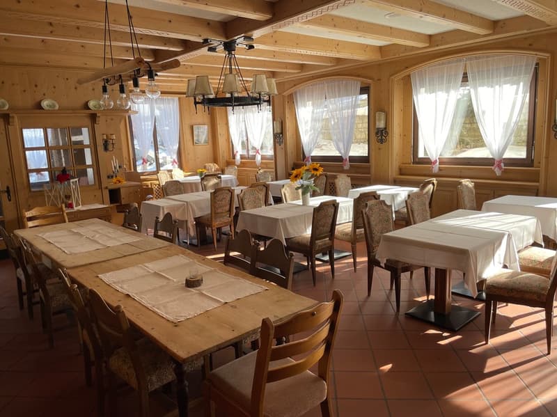 Stillgelegtes Golf-Garten-Hotel an traumhafter Lage in Scuol-Vulpera-T (6)