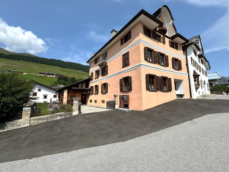 Traumhaftes Engadinerhaus im Herzen von Sent mit 3 Ferienwohnungen im (2)