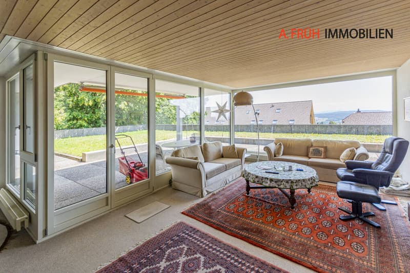 Wohnzimmer direkten Zugang zur Terrasse