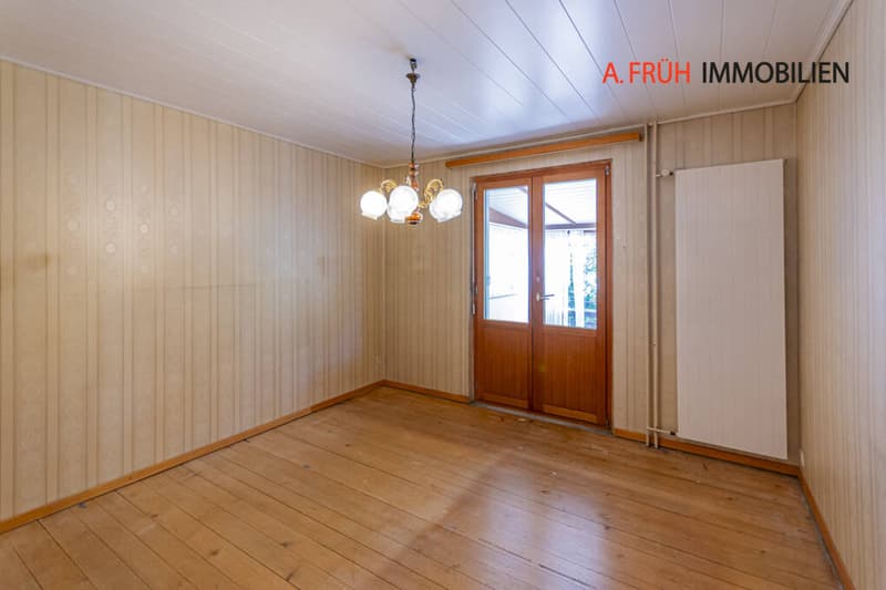 Zimmer mit Zugang zum Wintergarten