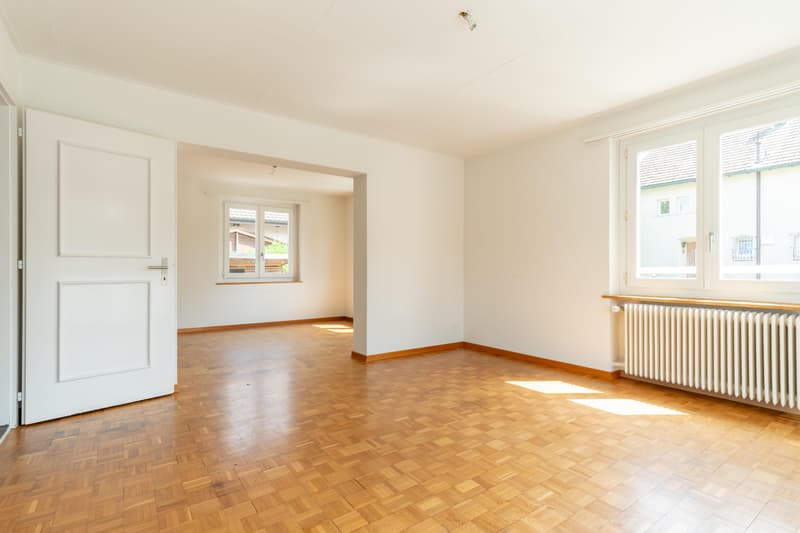 Freistehendes Haus mit Potenzial (2)