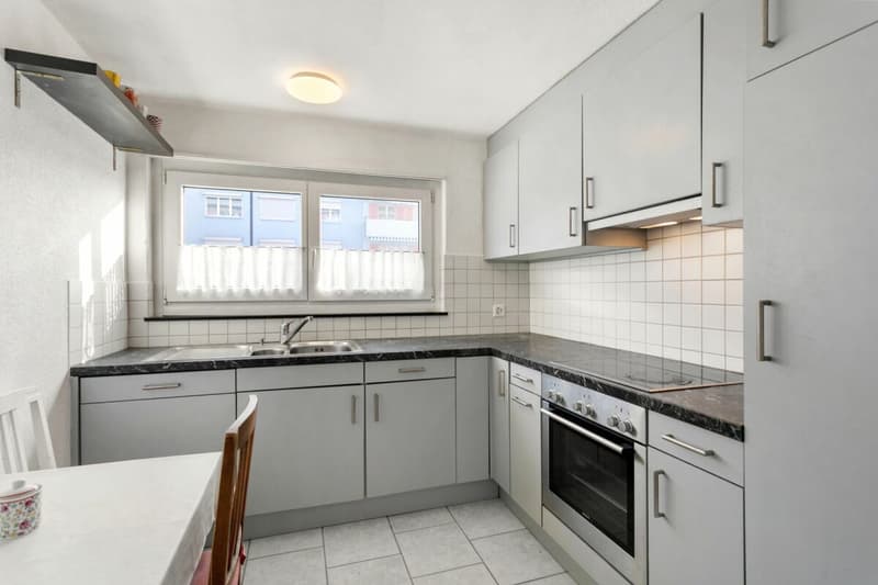 4-Bedroom Apartment with Balcony & Outdoor Parking in Salmsach (10)