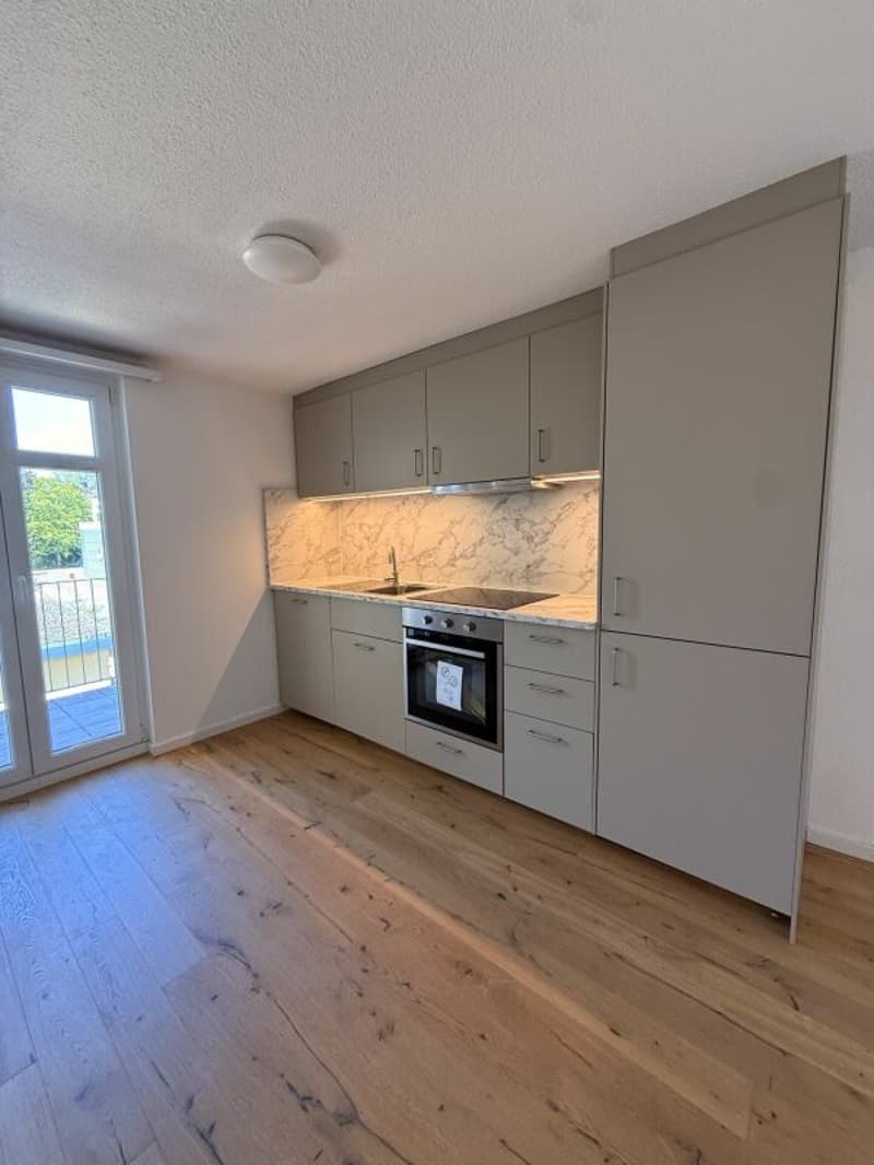 Gemütliche 3.5-Zimmer-Wohnung mit Balkon an zentraler Lage in Romanshorn (3)