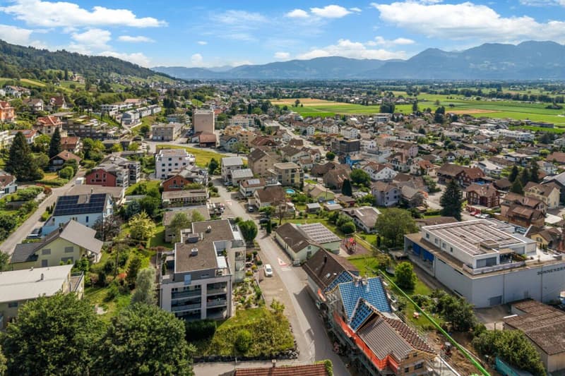 Appartement attractif 4.5 pièces avec terrasse spacieuse, garage et parking extérieur (11)