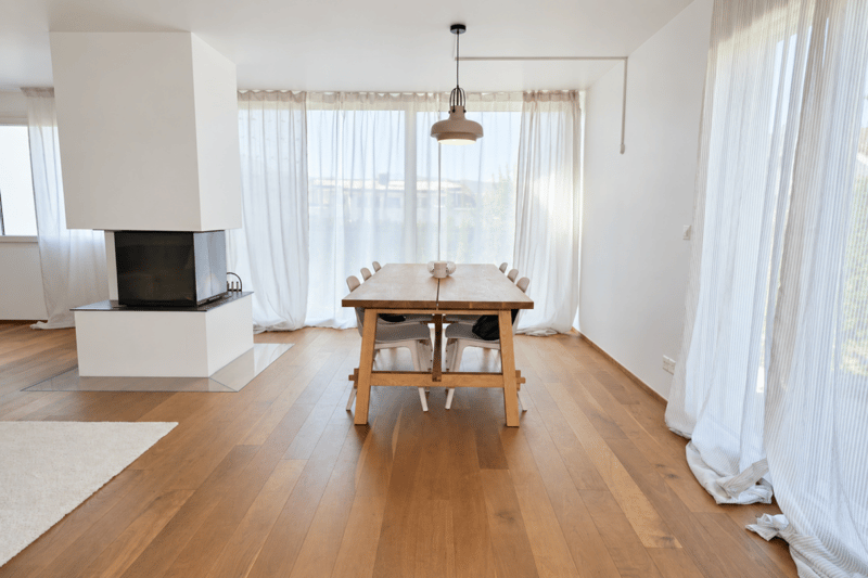 6.5-Zimmer-Einfamilienhaus mit Garten, Cheminée und Bergpanorama (4)