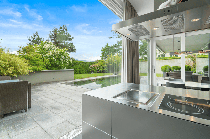 Spacious living in Hirzel with pool - ideal location near Zug and golf (10)