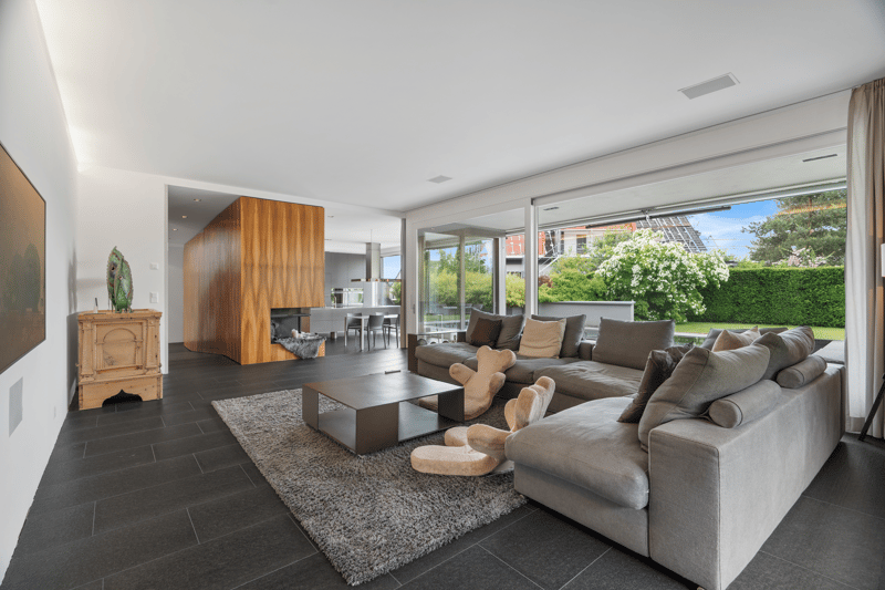 Spacious living in Hirzel with pool - ideal location near Zug and golf (7)