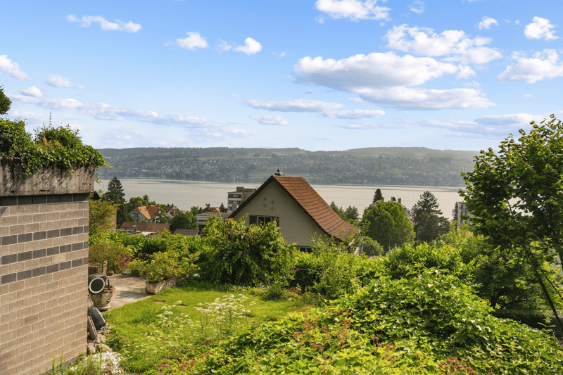 EXCLUSIVE 5.5-ROOM APARTMENT WITH LAKE VIEW IN OBERRIEDEN (7)