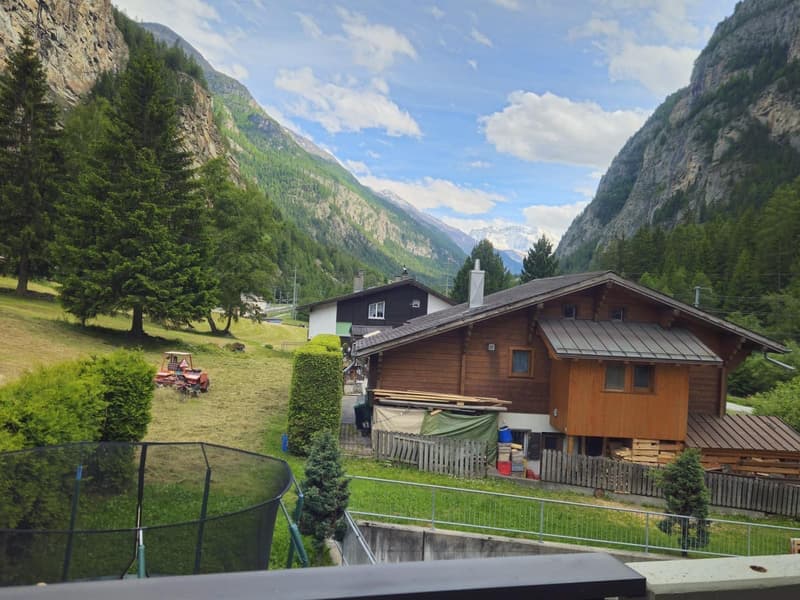 Appartamento delizioso di 3,5 locali con vista sul Breithorn (2)