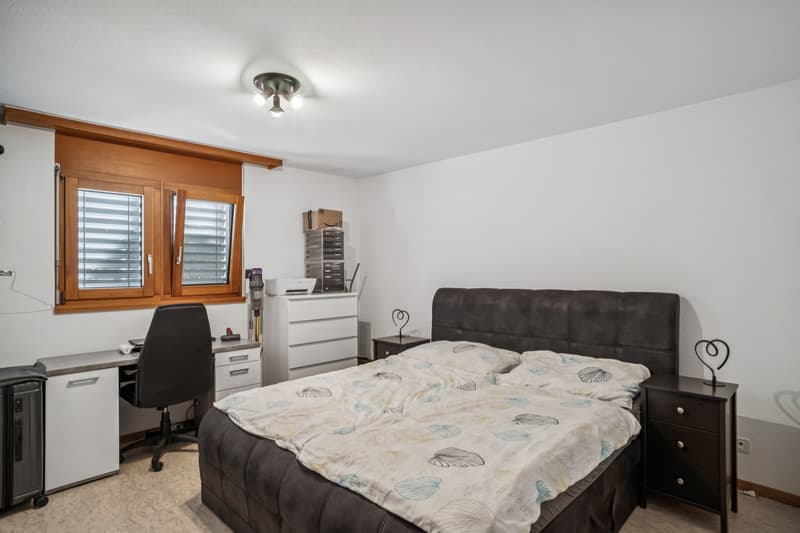 Appartement confortable de 4,5 pièces dans le quartier de villas attractif de Raron (10)