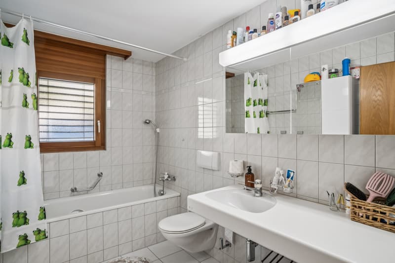 Appartement confortable de 4,5 pièces dans le quartier de villas attractif de Raron (11)