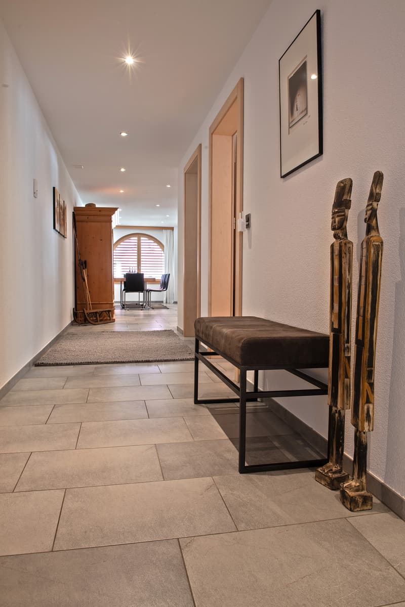 Centrally located, beautiful 4.5-room apartment with a unique Matterhorn view (6)