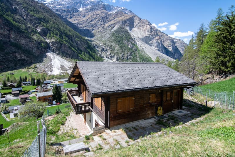 Charming Chalet in Randa (1)