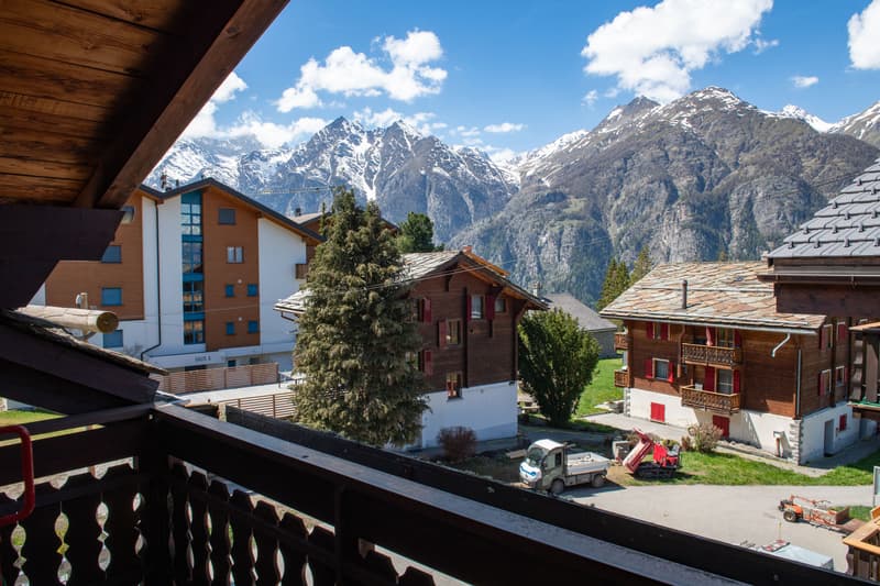 Appartamento mansardato soleggiato in un chalet, direttamente alla funivia (1)
