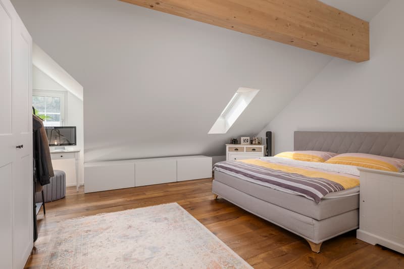 Generous living - central and modern (3)