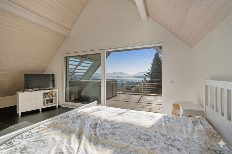 Modern single-family house with panoramic lake view (10)