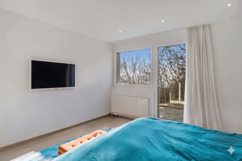 Modern single-family house with panoramic lake view (6)