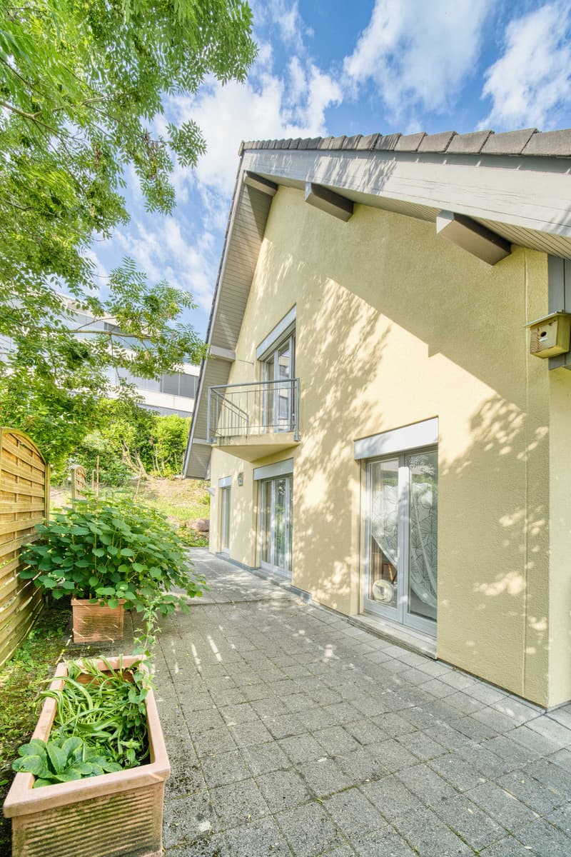 Dreamy single-family house with lake view & spacious garden (6)