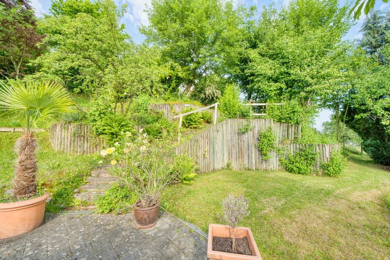 Dreamy single-family house with lake view & spacious garden (9)