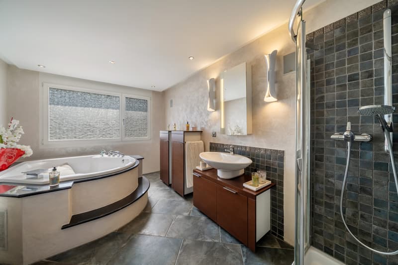 Attika Maisonette: ELEGANZ trifft auf GROSSZÜGIGKEIT (7)