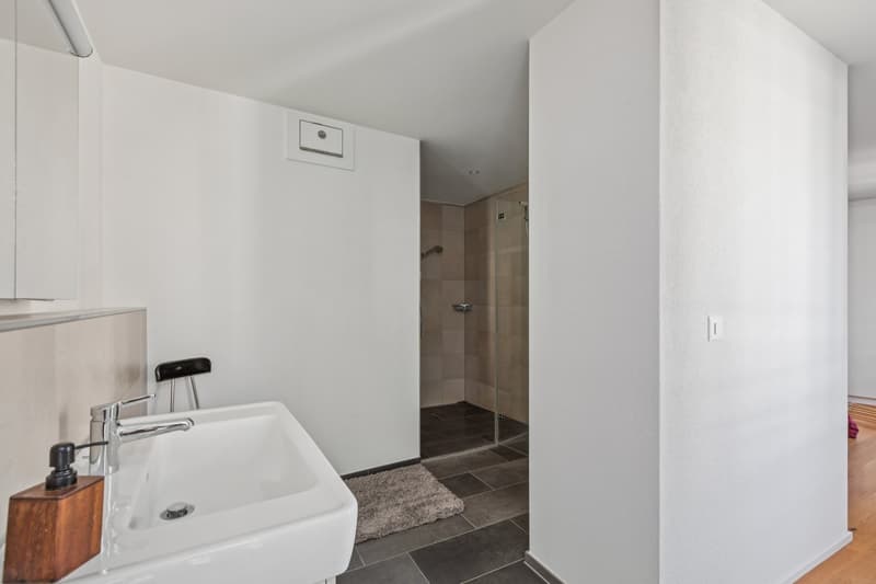 Well-maintained 3.5-room apartment in the heart of Einsiedeln (4)