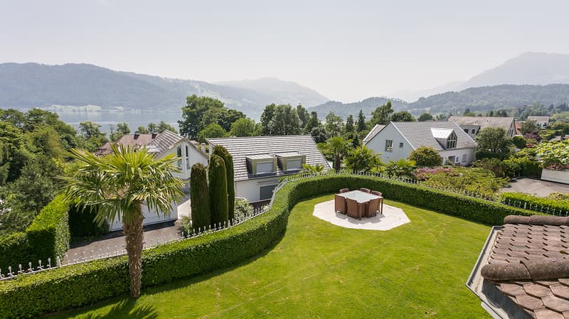 Lakefield House | Villa (2)