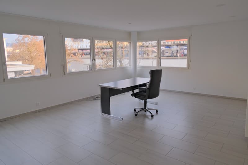 Büro mit Sitzungszimmer