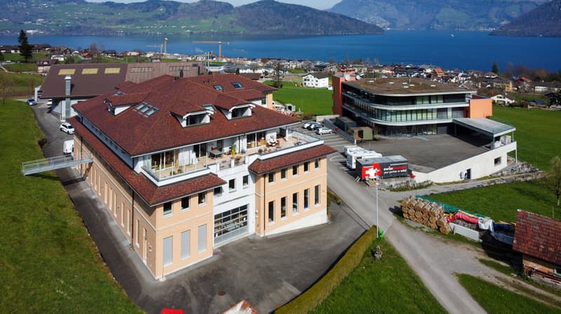 Wohn- und Geschäftshaus am Vierwaldstättersee (1)