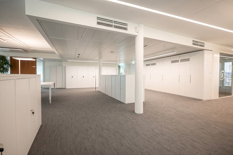 Hochwertig ausgebaute Bürofläche an Top-Lage (2)