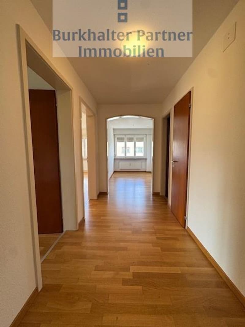 Bright and spacious 3.5-room apartment for rent (9)