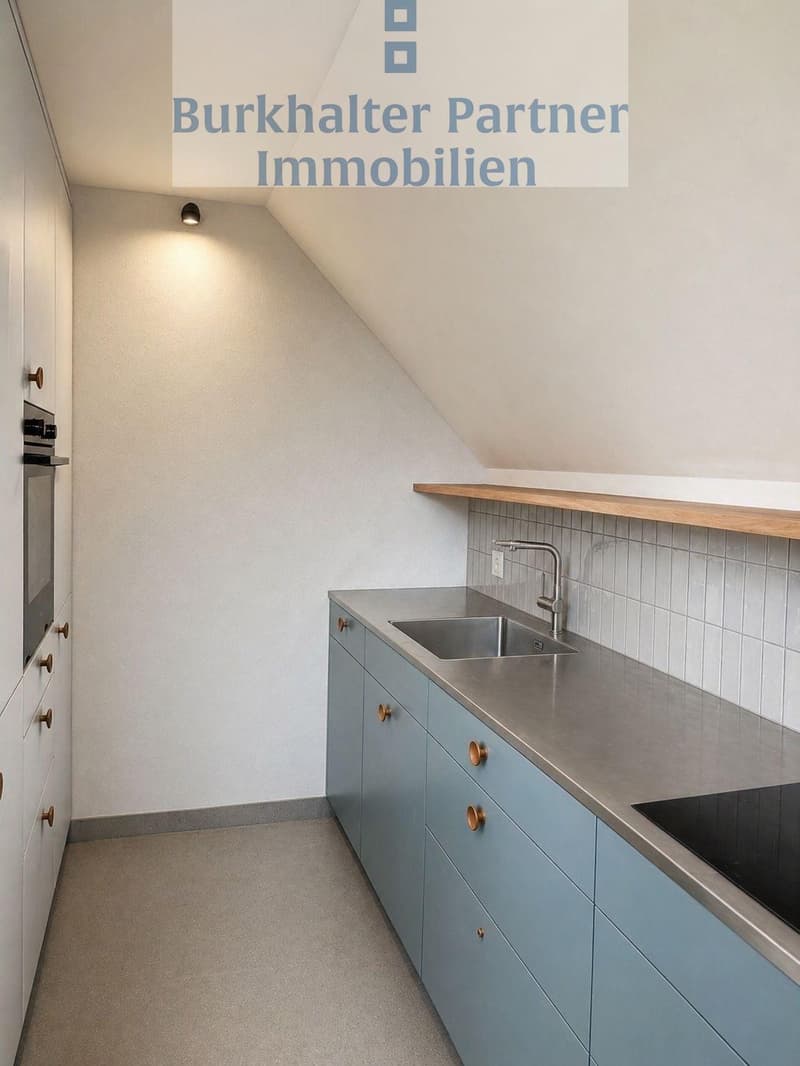 Al Brünnenstrasse 65 a 3018 Berna, affittiamo un attraente appartamento di 3,5 locali al 2° piano con balcone soleggiato dopo la ristrutturazione completa della proprietà (3)