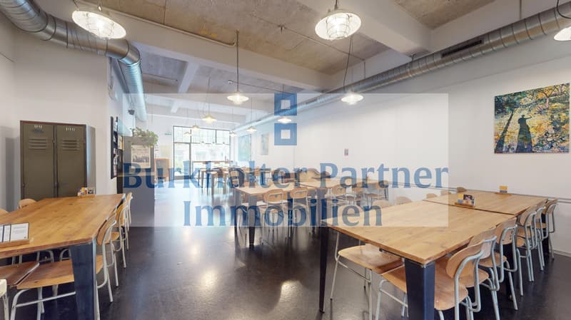 Espace commercial polyvalent d'une superficie totale de 361 m² sur 2 étages dans un emplacement central à Berne - en option avec un espace de stockage supplémentaire (130 m²) au 1er sous-sol Monbijoustrasse 28, 3011 Berne Dans un excellent emplacement au centre-ville de Berne, nous louons à partir du 1er. (3)
