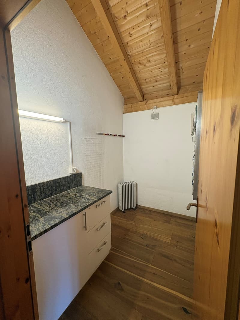 Ampia casa unifamiliare di 4,5 locali a Brienz – disponibile immediatamente! (6)
