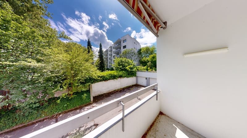 Appartamento luminoso 3.5 locali con balcone a Binningen (8)