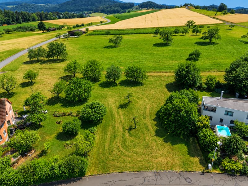 Generous building land plot with a dreamlike view (1)