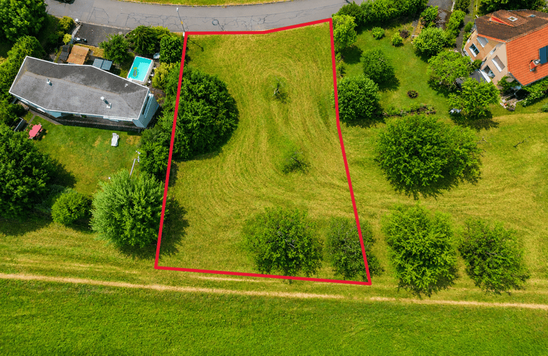 Generous building land plot with a dreamlike view (4)