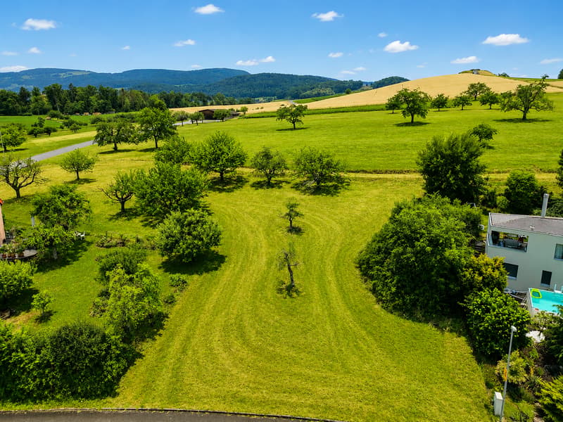 Generous building land plot with a dreamlike view (3)