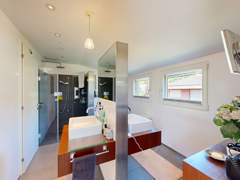 Stylish 6.5-room single-family house in top location in Münchenstein (14)