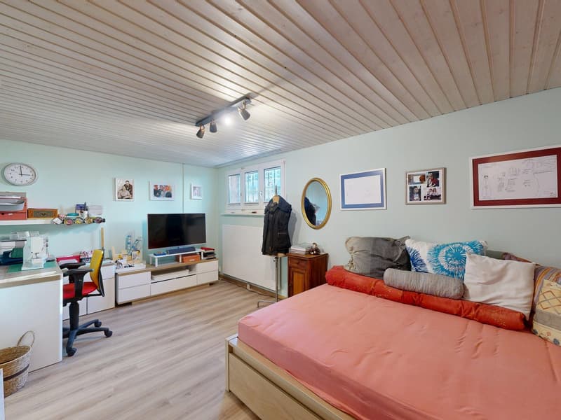 Stylish 6.5-room single-family house in top location in Münchenstein (8)