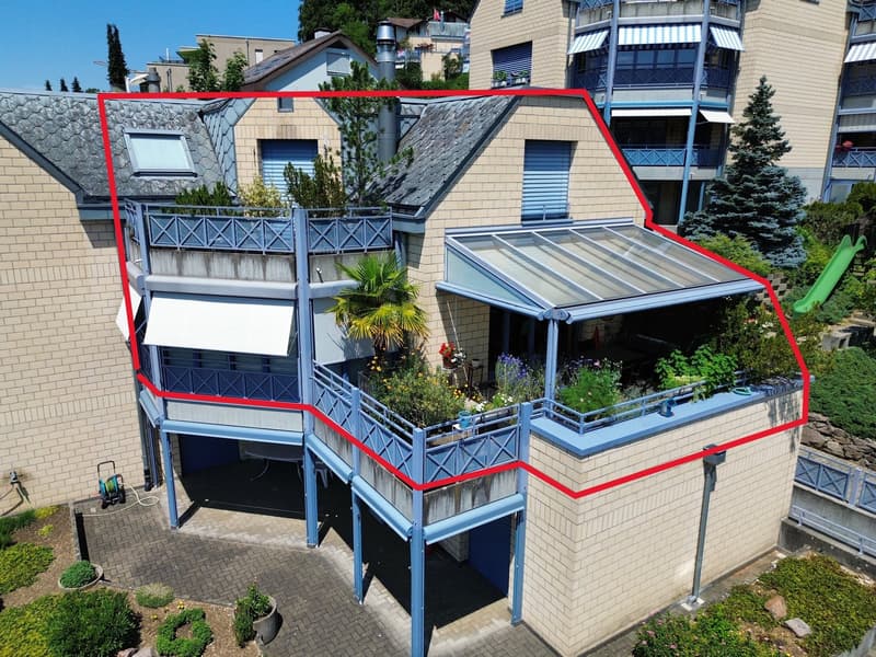 Appartamento a mansarda di 3,5 locali con vista imprenabile (1)