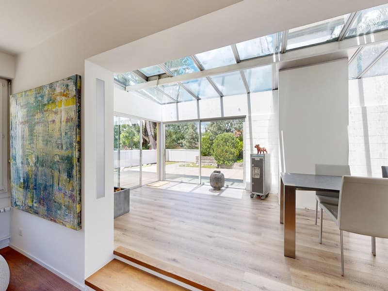 Maisonette- Attikawohnung mit grosser Dachterrasse und Poolanlage (8)