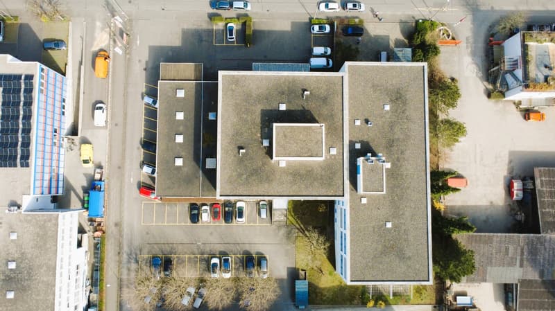 Gewerbegebäude mit rund 4’000 m² Nutzfläche im Bachgraben (2)