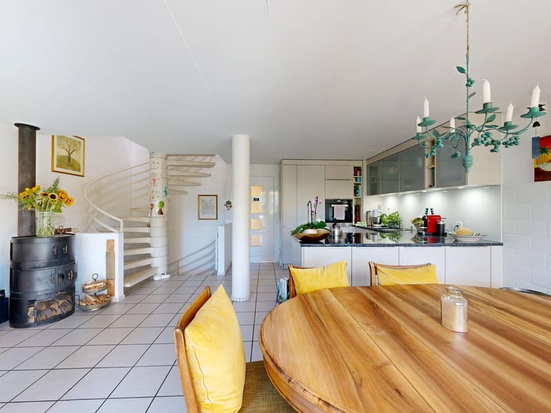 6.5-Zimmer-Doppelhaus mit Autoeinstellplatz (1)