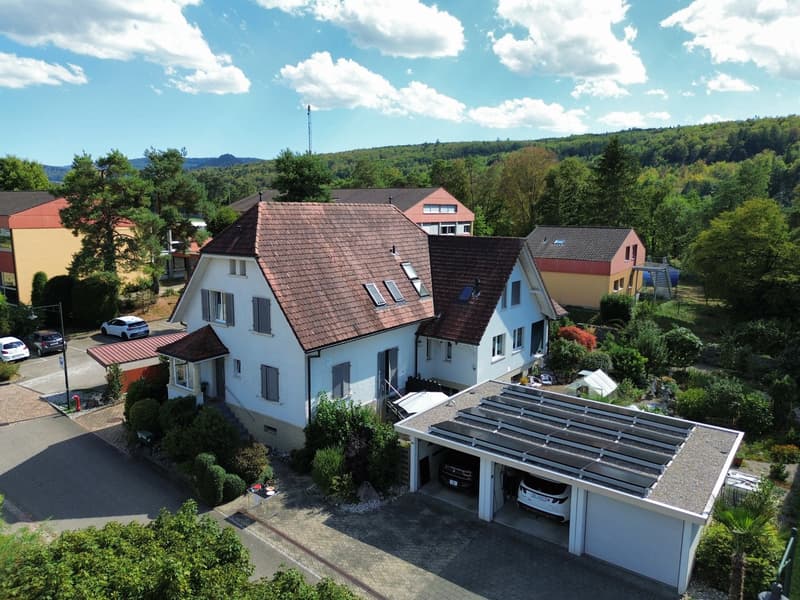 Zweifamilienhaus mit vielseitigen Nutzungsmöglichkeiten (2)