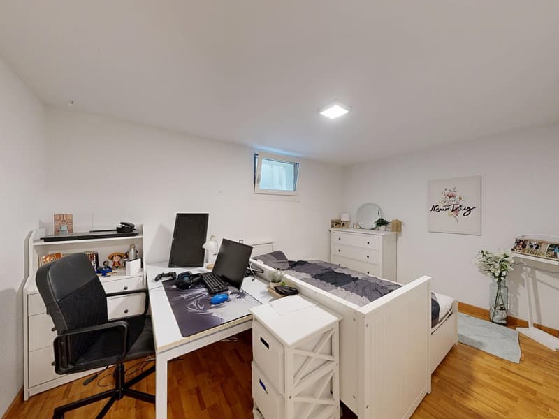 Grosszügiges 4.5-Zimmer-Einfamilienhaus mit ausgebautem Hobbyraum (14)
