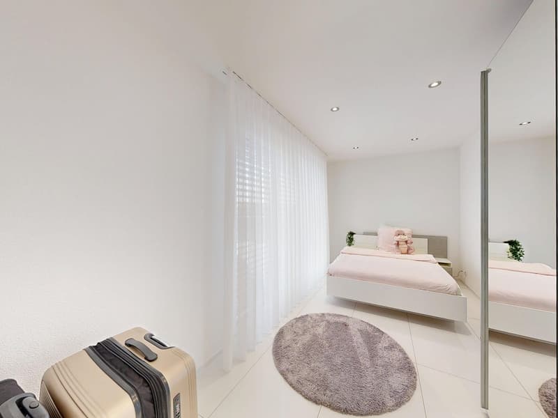 7.5-Zimmer-Villa mit Pool und grosszügigem Raumangebot (14)